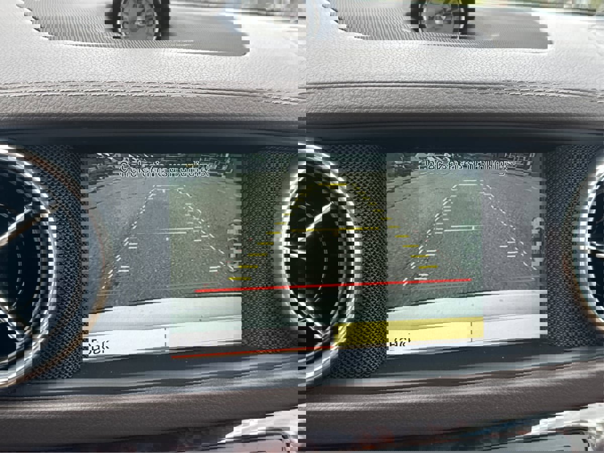 Used 2013 Mercedes-Benz SL 550 image 36