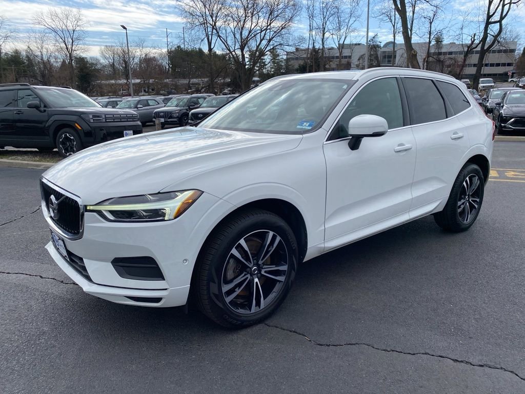 Used 2019 Volvo XC60 T6 Momentum w/ Premium Package image 6