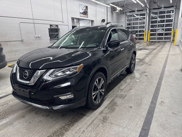 Used 2017 Nissan Rogue SL w/ SL Premium Package image 2