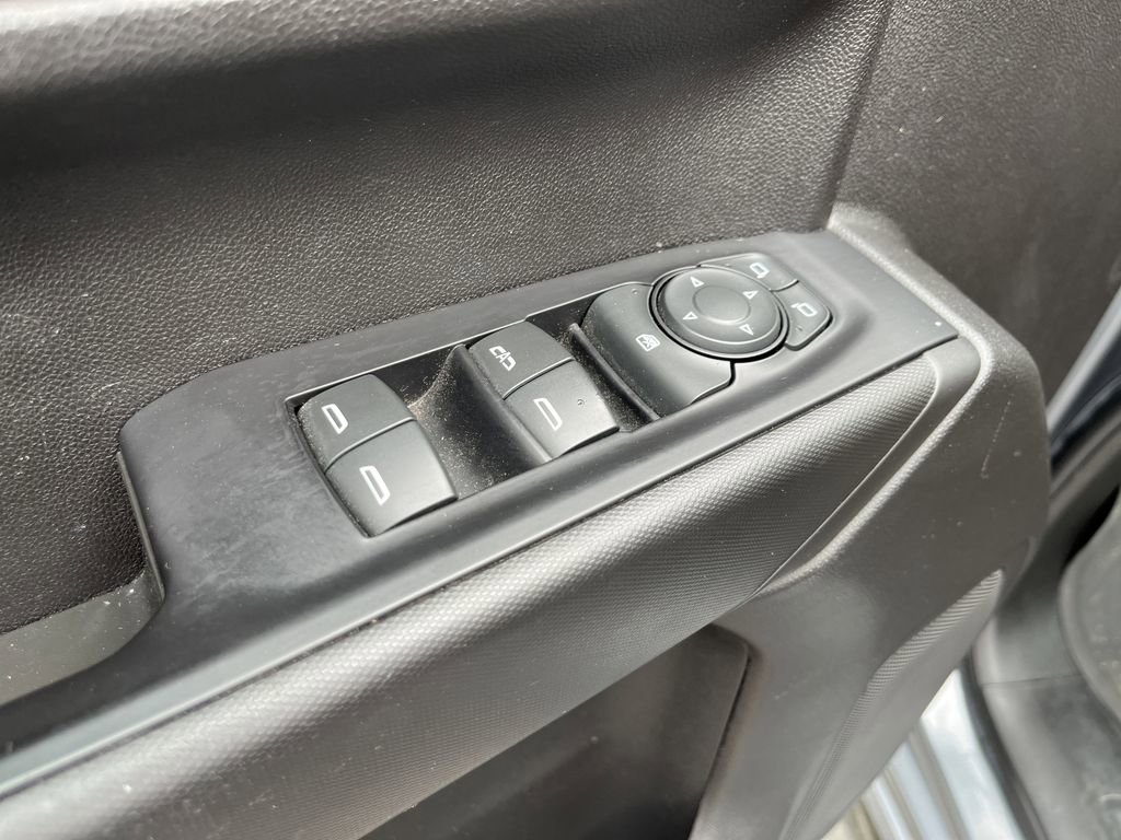 Used 2020 Chevrolet Silverado 1500 Custom w/ Custom Value Package image 19