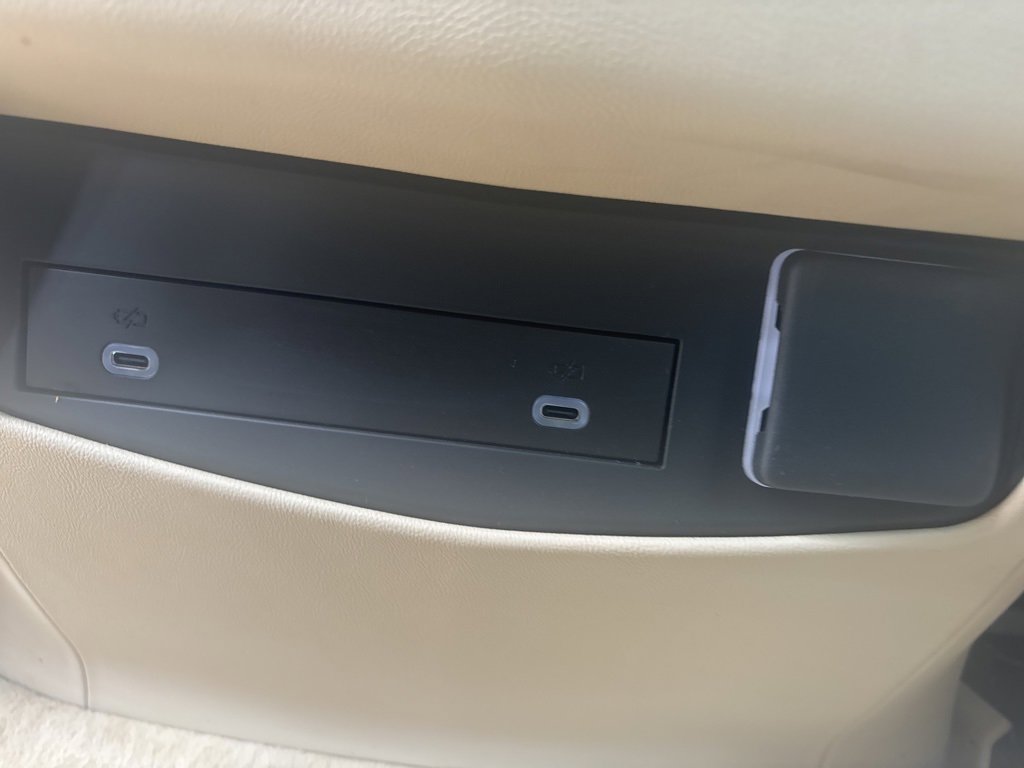 Used 2023 Cadillac Escalade Premium Luxury w/ Performance Package image 42