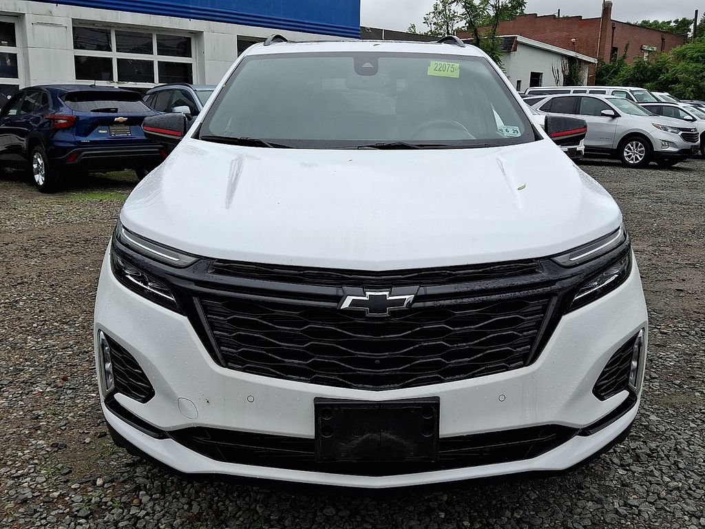Used 2024 Chevrolet Equinox Premier AWD/4WD image 2