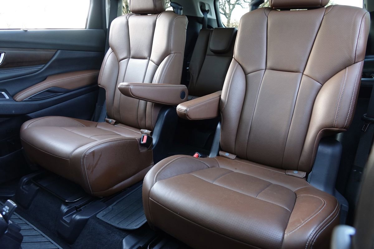 Used 2023 Subaru Ascent Touring image 11