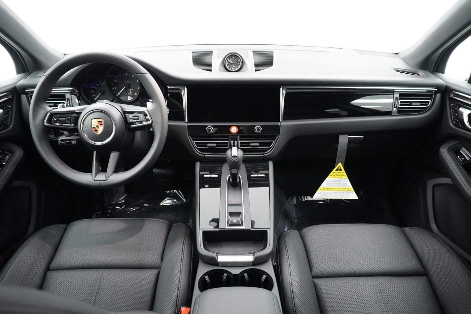 New 2026 Porsche Macan AWD/4WD image 15