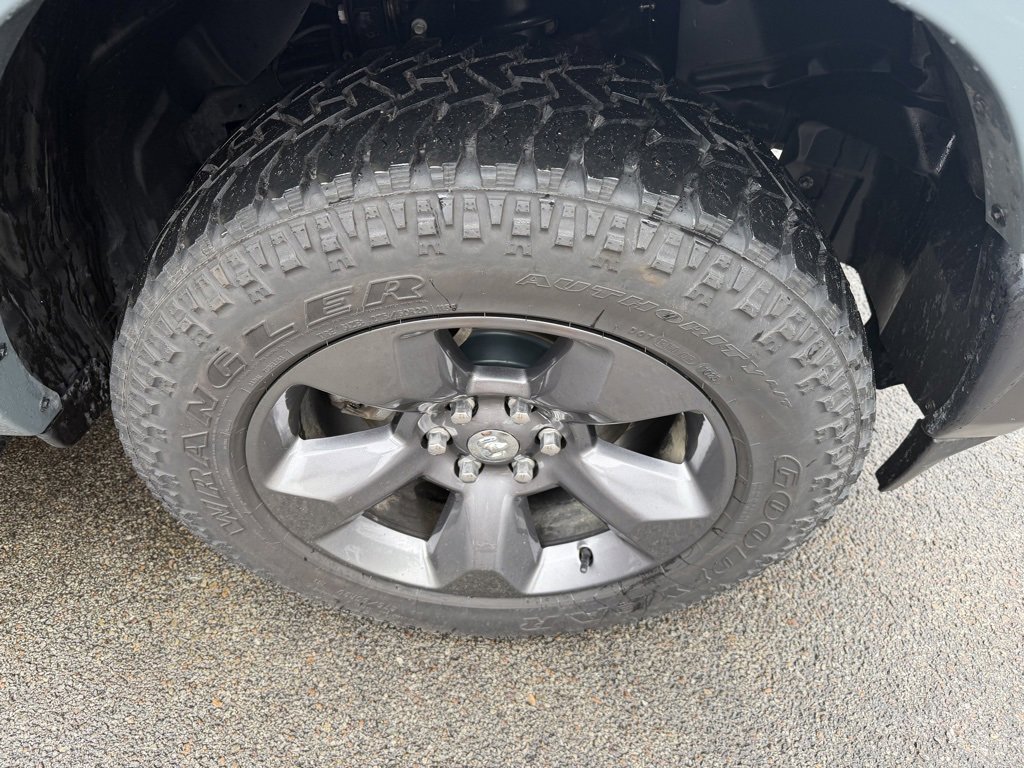 Used 2021 RAM 1500 Big Horn w/ Built-to-serve Edition image 9