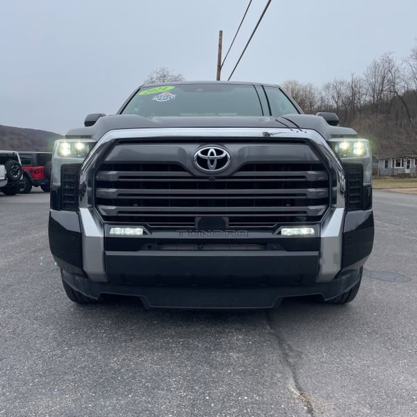 Used 2024 Toyota Tundra Limited image 8