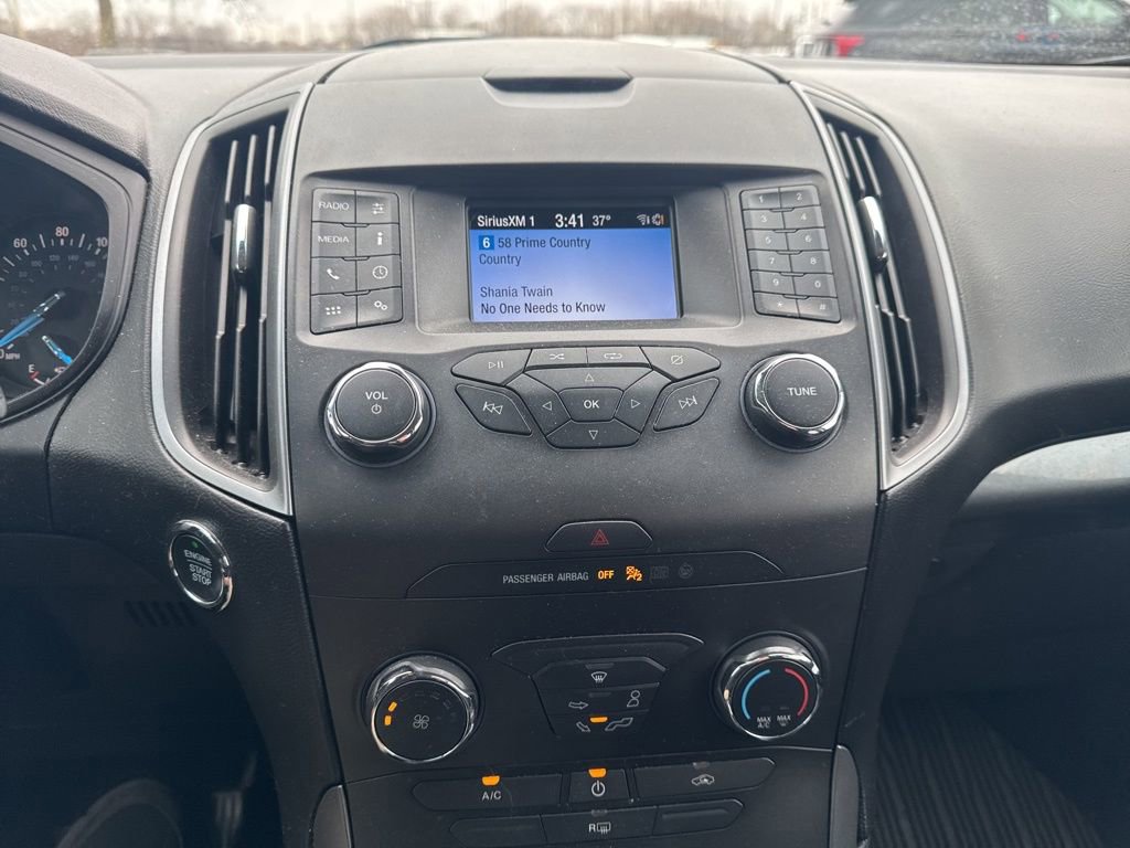 Certified 2019 Ford Edge SE image 23