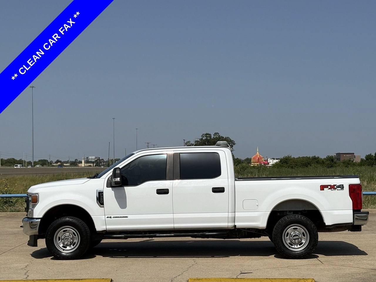 Used 2022 Ford F250 XL w/ Power Equipment Group AWD/4WD image 3