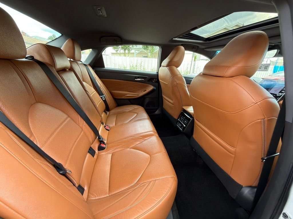 Used 2019 Toyota Avalon Limited w/ All Weather Liner Package FWD image 20
