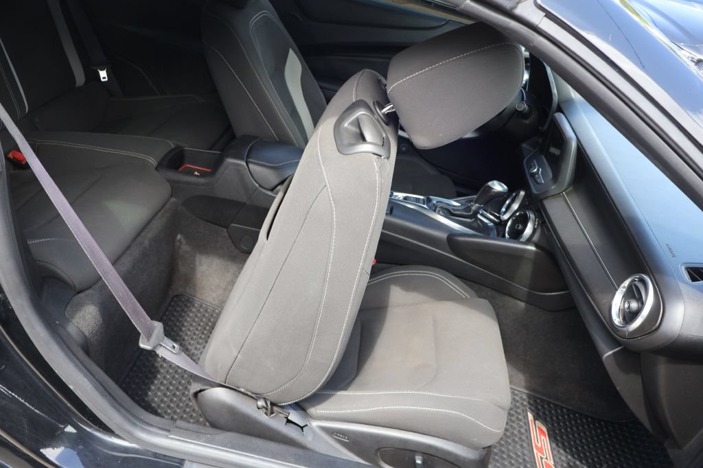 Used 2019 Chevrolet Camaro LT RWD image 35