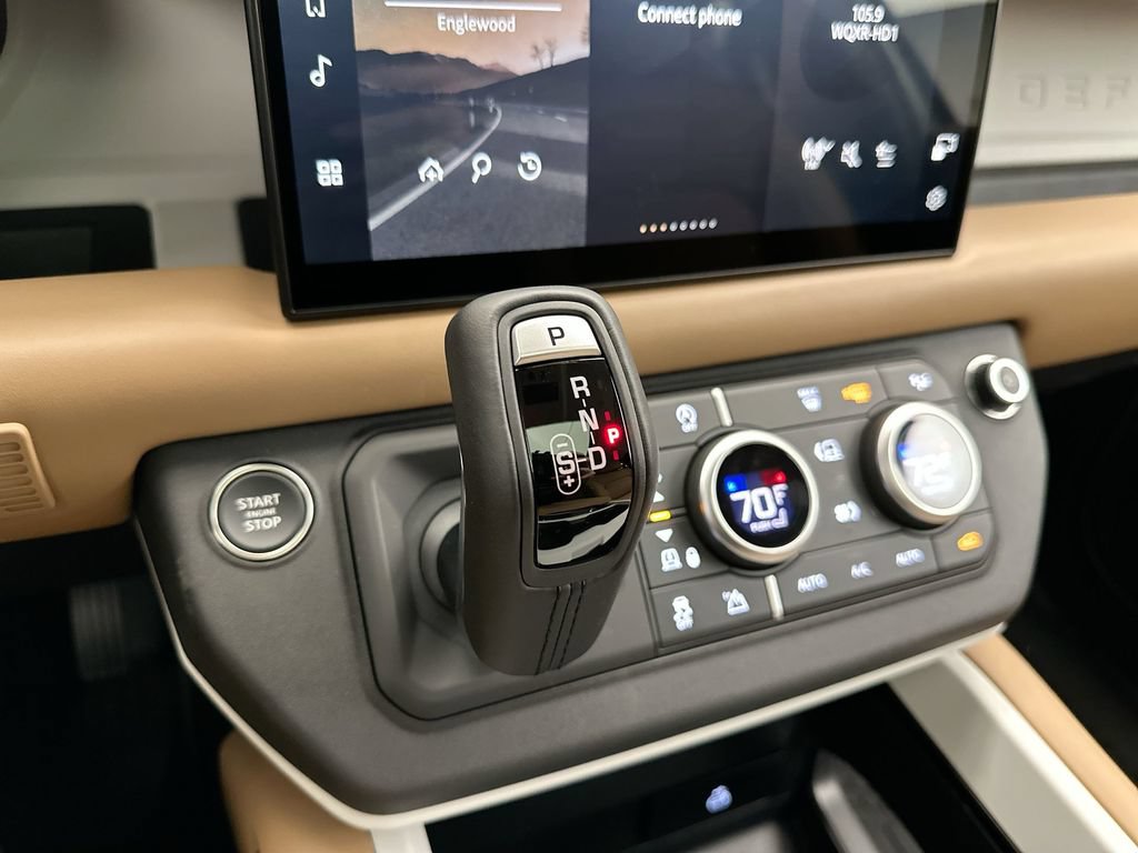 Certified 2025 Land Rover Defender 110 S AWD/4WD image 9