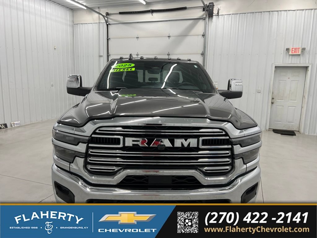 Used 2025 RAM 3500 Laramie w/ Max Tow Package AWD/4WD image 7