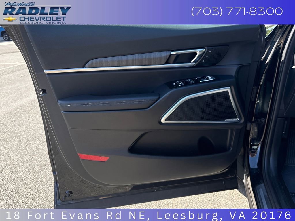 Used 2024 Kia Telluride SX Prestige w/ Towing Package image 13