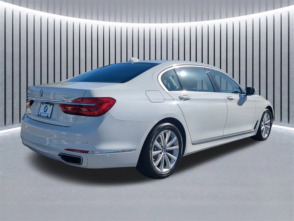 Used 2018 BMW 740i xDrive image 5