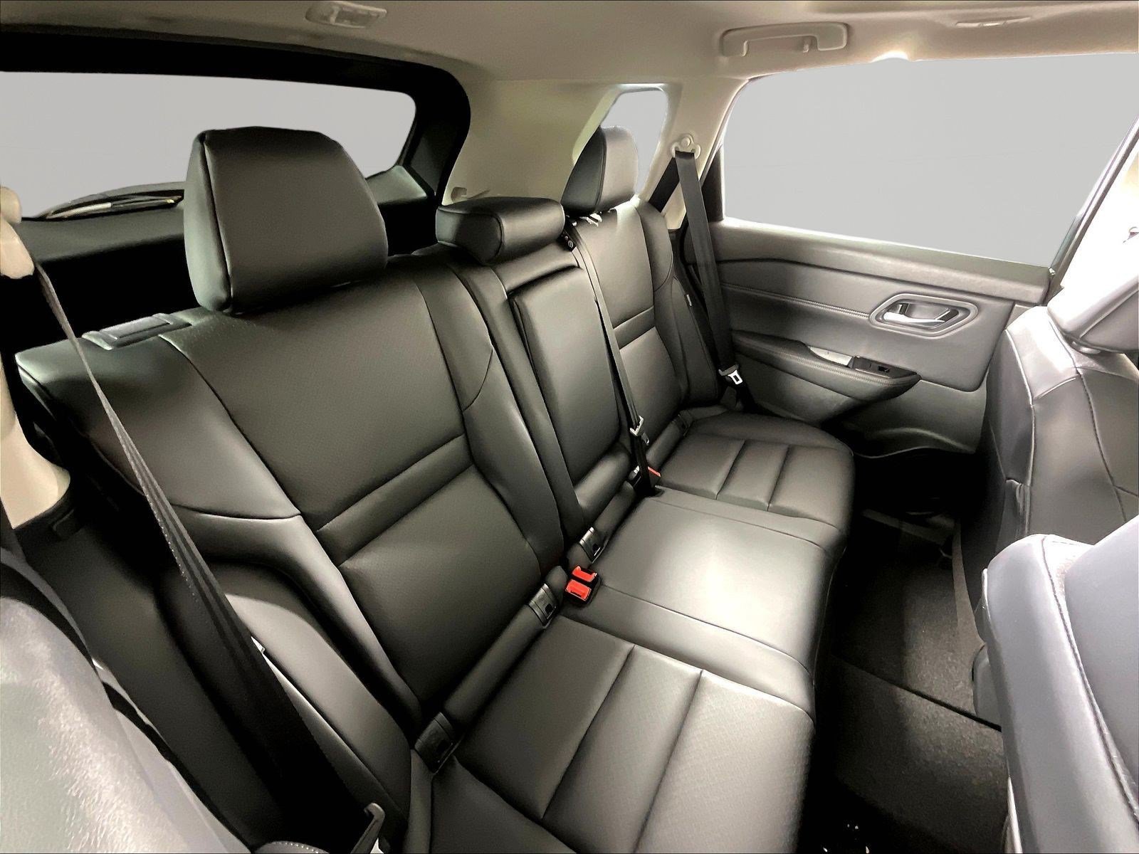 New 2026 Nissan Rogue Dark Armor FWD image 19