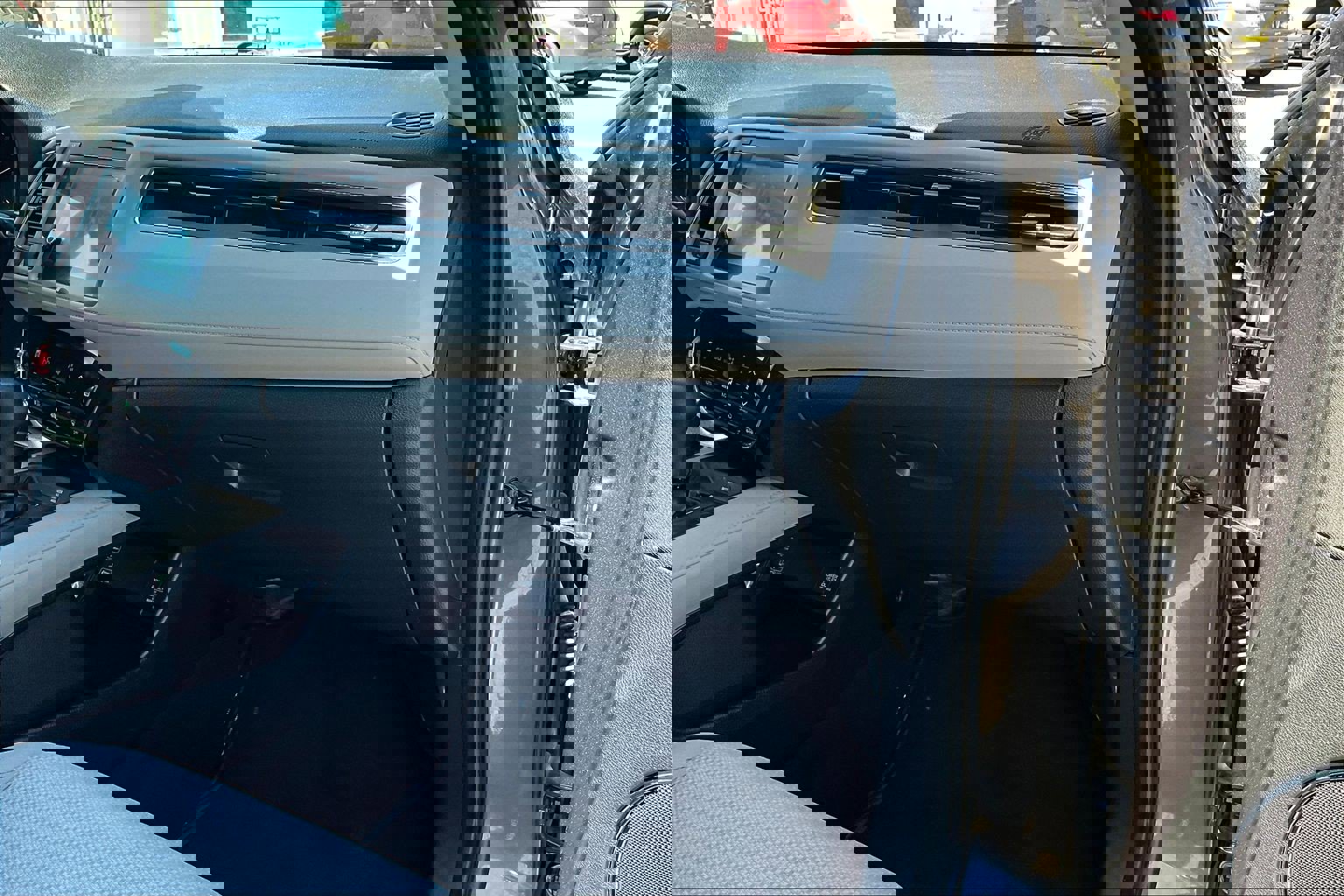 Used 2020 Honda HR-V EX image 16