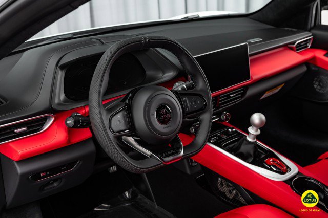 New 2025 Lotus Emira image 33