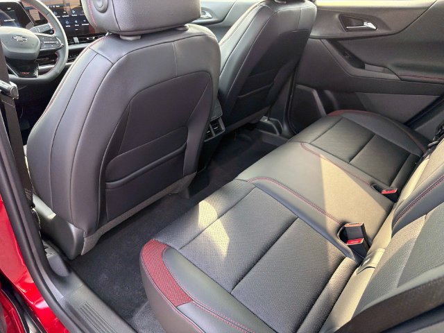 New 2027 Chevrolet Equinox RS w/ Safety and Technology Package FWD image 15