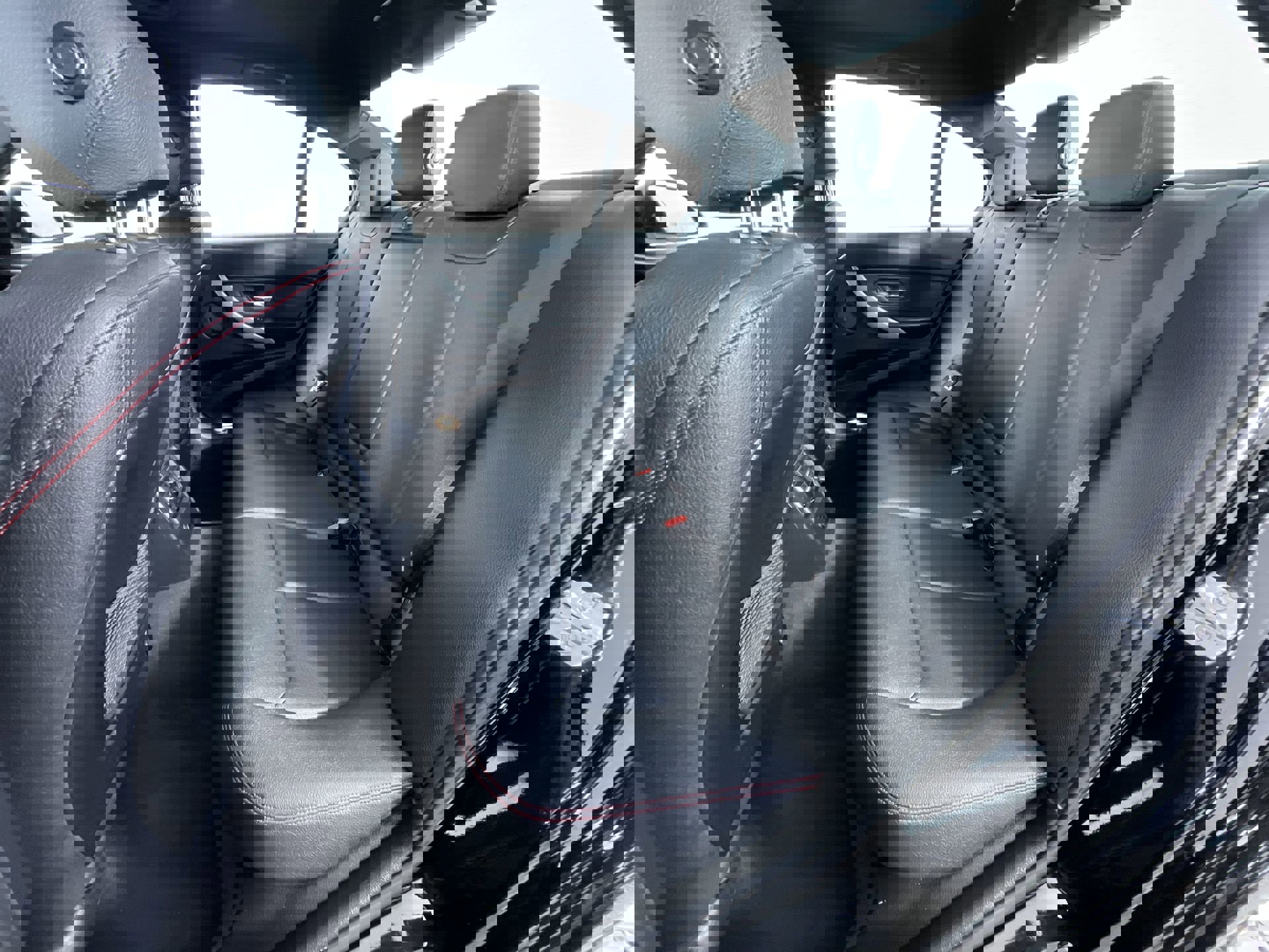 Used 2017 BMW 330i xDrive Sedan image 24