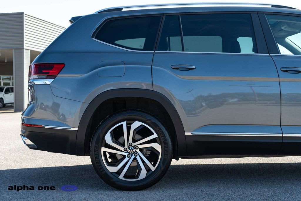 Used 2023 Volkswagen Atlas SEL image 5