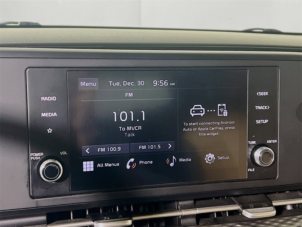 Used 2024 Kia Carnival LX image 14