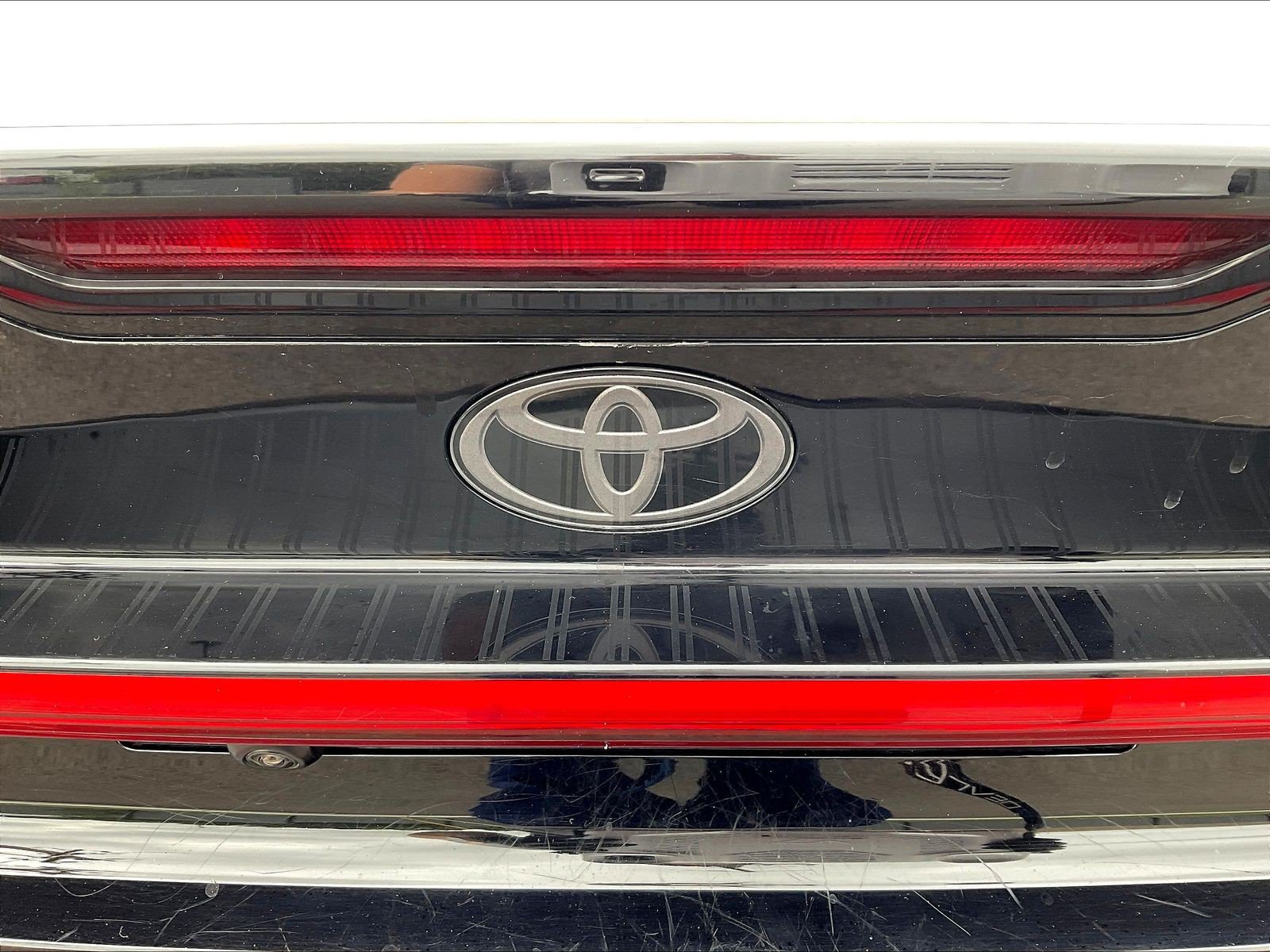 Used 2024 Toyota Prius XLE AWD/4WD image 20