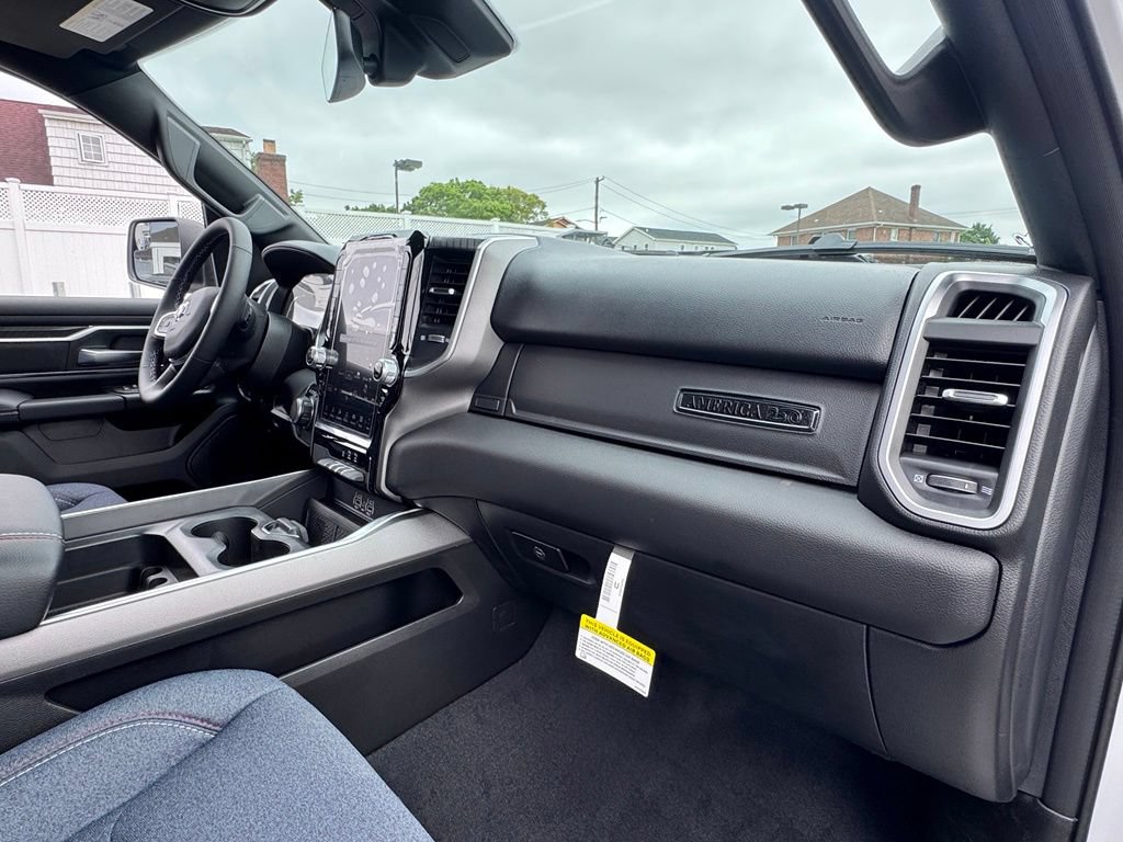New 2026 RAM 1500 Big Horn AWD/4WD image 17