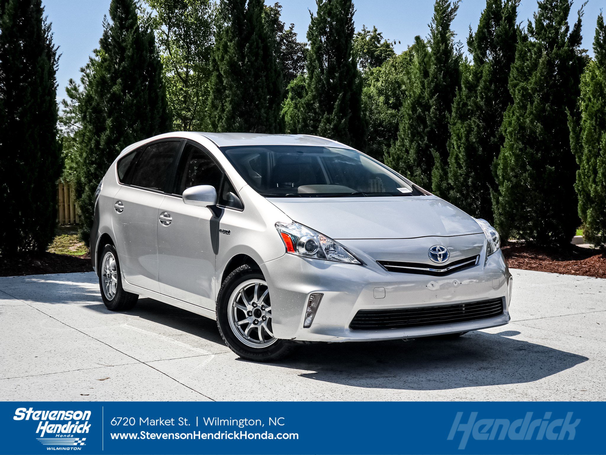 Used 2012 Toyota Prius V Two FWD image 1