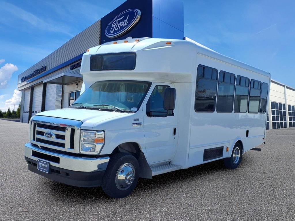 Used 2025 Ford E-450 and Econoline 450 Super Duty w/ Shuttle Bus Prep Package RWD image 31