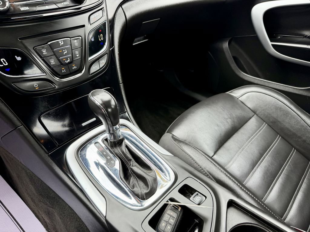 Used 2017 Buick Regal GS w/ Driver Confidence Package #1 image 19