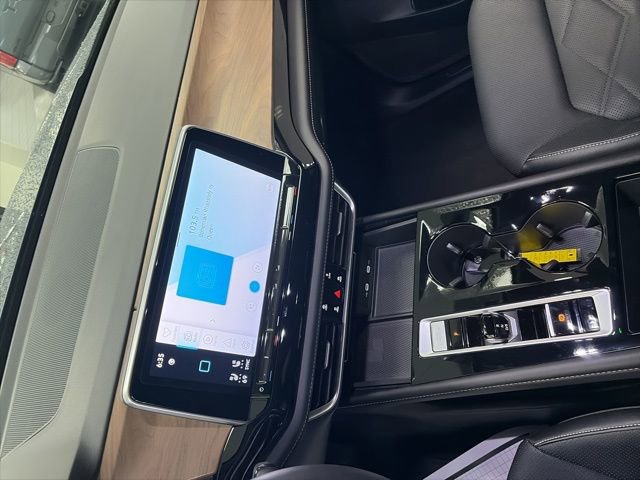 Used 2024 Volkswagen Atlas SE w/ Black Wheel Package AWD/4WD image 25