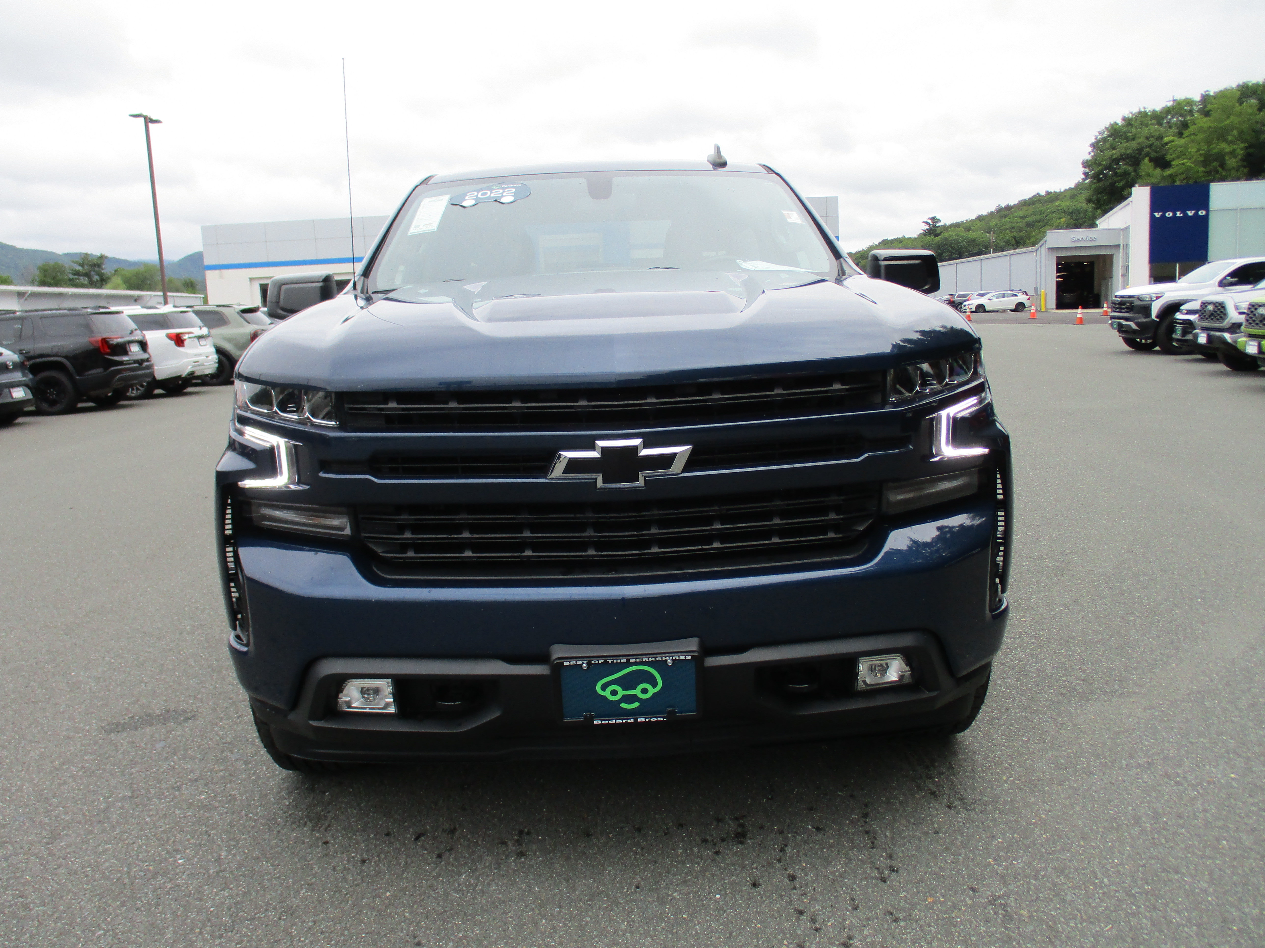 Certified 2022 Chevrolet Silverado 1500 RST w/ Z71 Off-Road Package AWD/4WD image 2