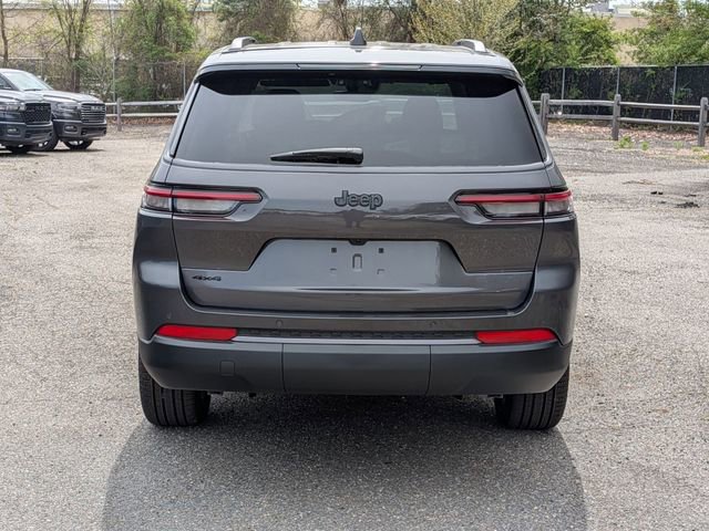 New 2026 Jeep Grand Cherokee L Limited w/ Limited Altitude Package AWD/4WD image 4