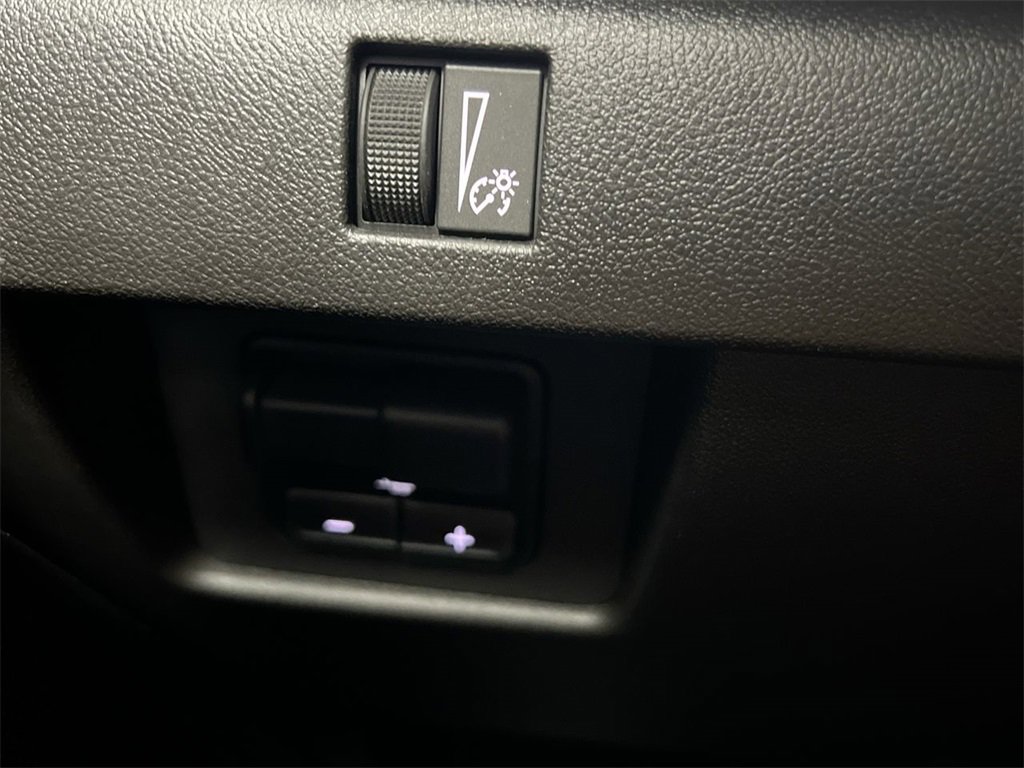 Used 2024 Chevrolet Colorado Trail Boss w/ Advanced Trailering Package image 18