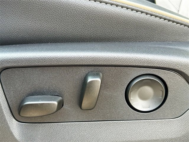 New 2025 Chevrolet Suburban Premier w/ Sun And Tow Package image 23