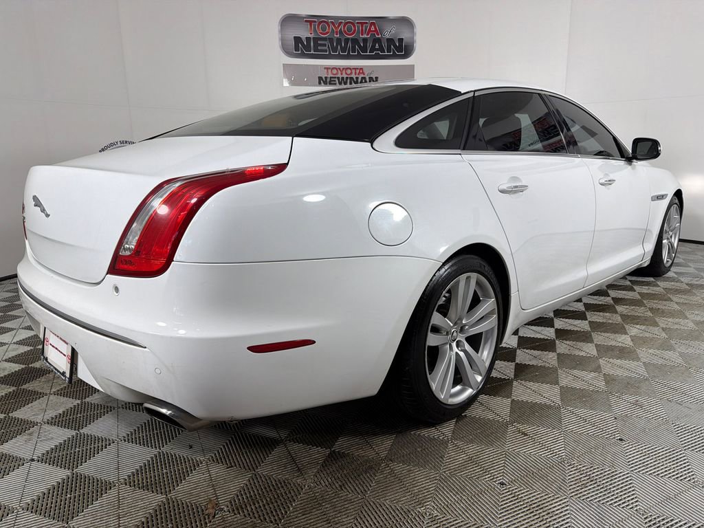 Used 2012 Jaguar XJ L image 5