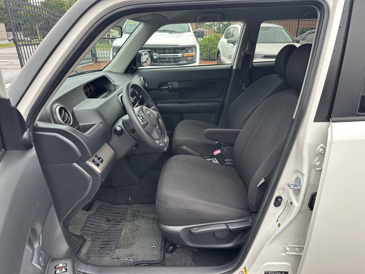Used 2008 Scion xB FWD image 11