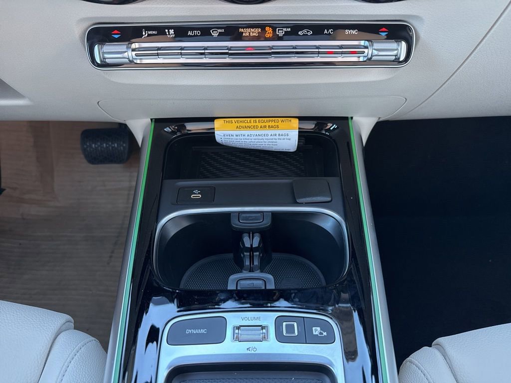 New 2026 Mercedes-Benz GLB 250 4MATIC image 25