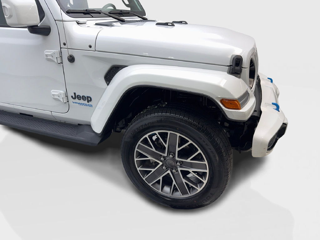 Used 2022 Jeep Wrangler Unlimited Sahara AWD/4WD image 20
