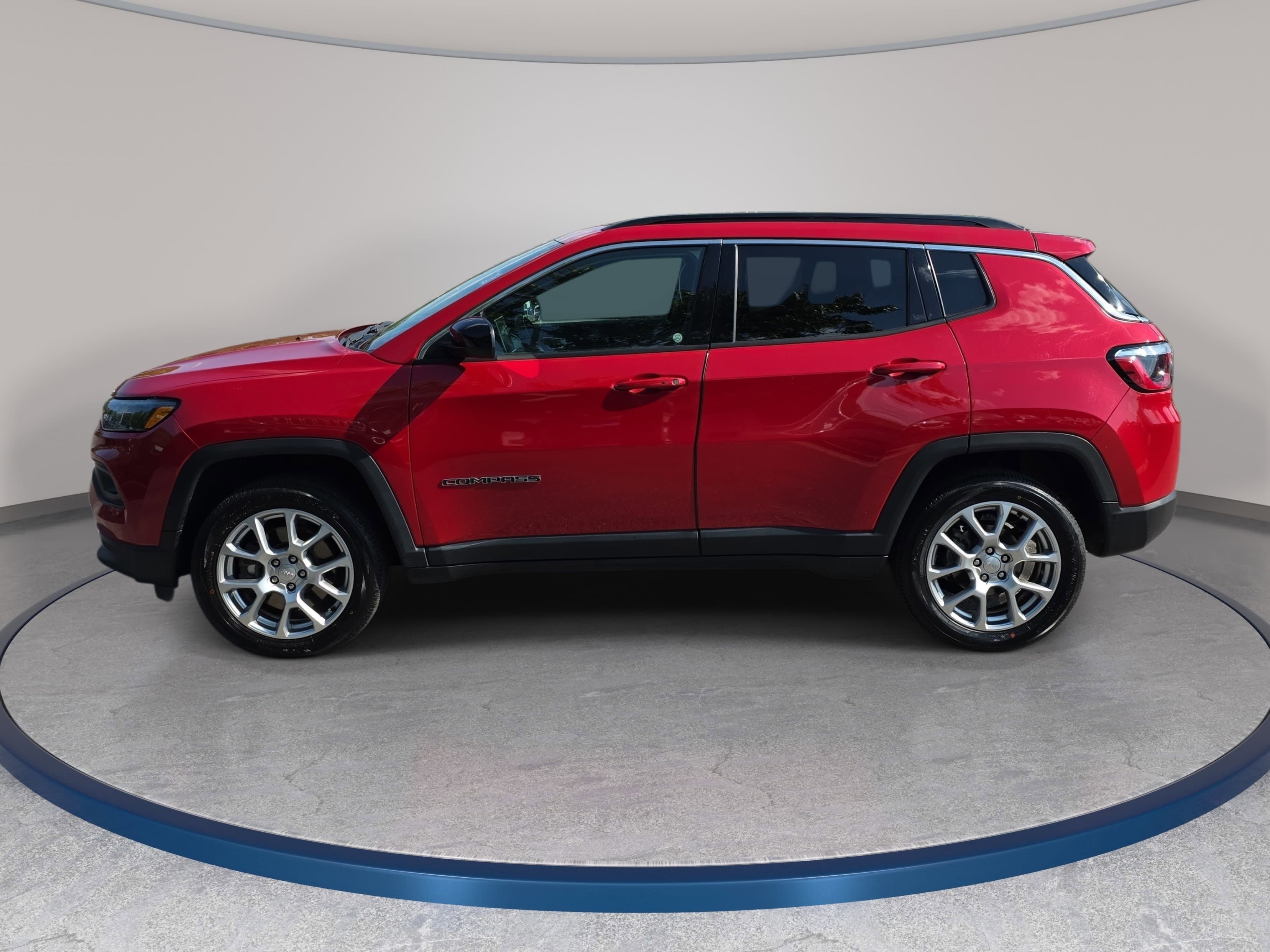 Certified 2023 Jeep Compass Latitude w/ Sun and Sound Group AWD/4WD image 8