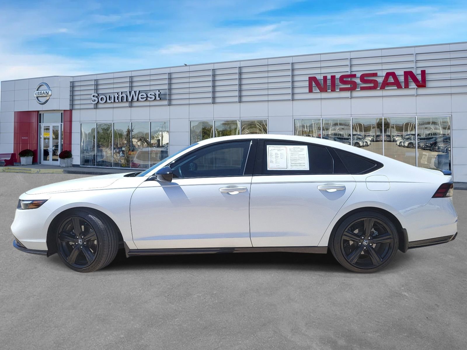 Used 2025 Honda Accord Sport image 9