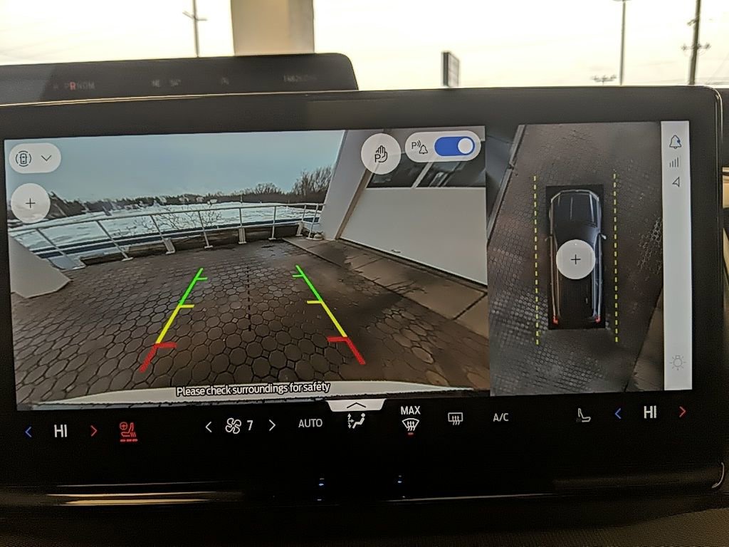 Certified 2025 Ford Expedition Active image 21