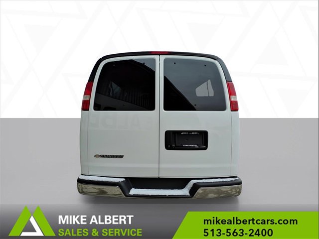 Used 2018 Chevrolet Express 3500 LT w/ LT Preferred Equipment Group image 6