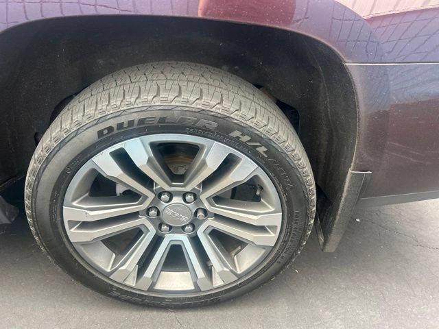 Used 2017 GMC Yukon XL Denali w/ Open Road Package AWD/4WD image 3