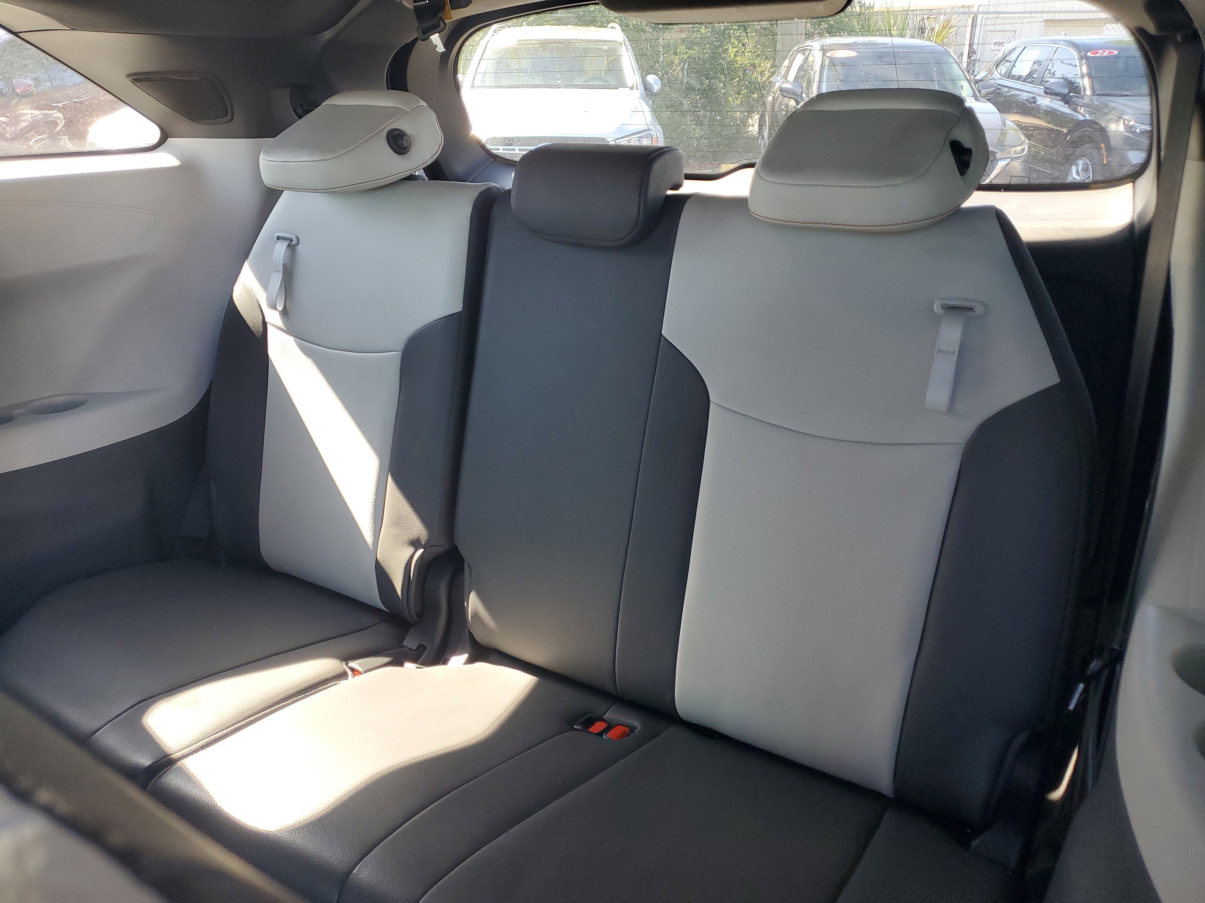 Certified 2022 Toyota Sienna XSE w/ XSE Plus Package FWD image 11
