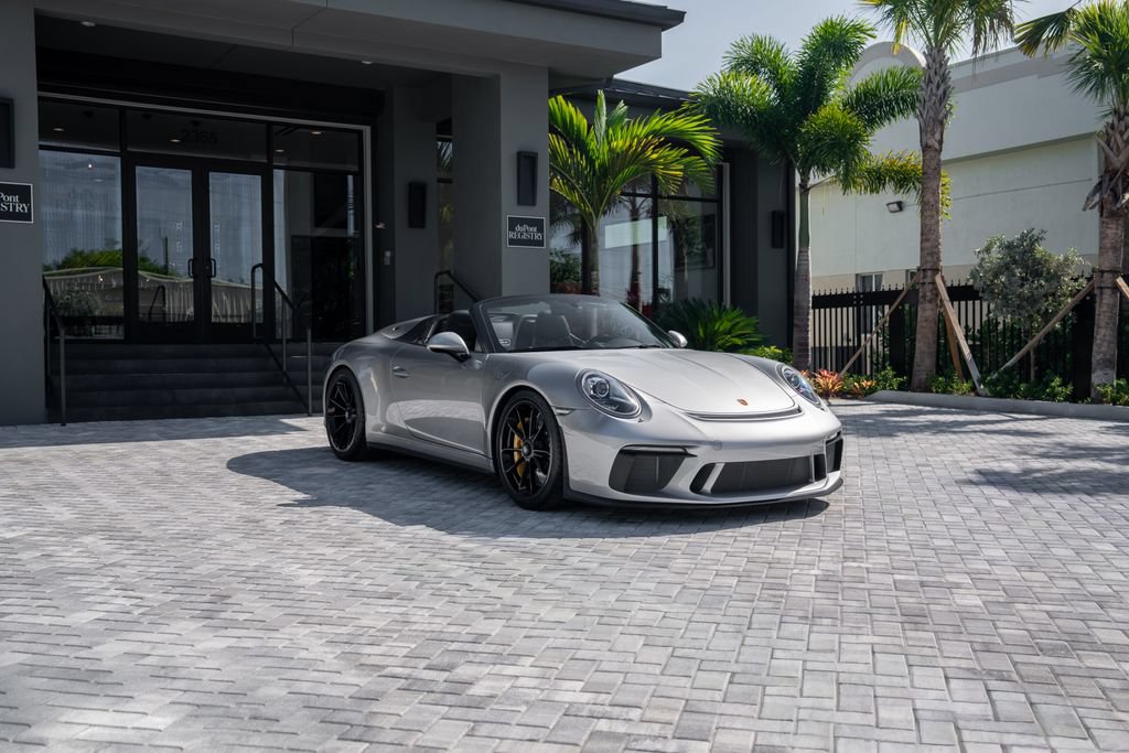 Used 2019 Porsche 911 Speedster RWD image 2