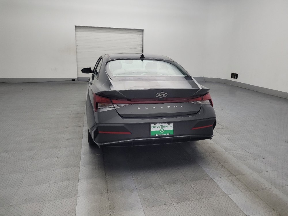 Used 2024 Hyundai Elantra SEL image 6