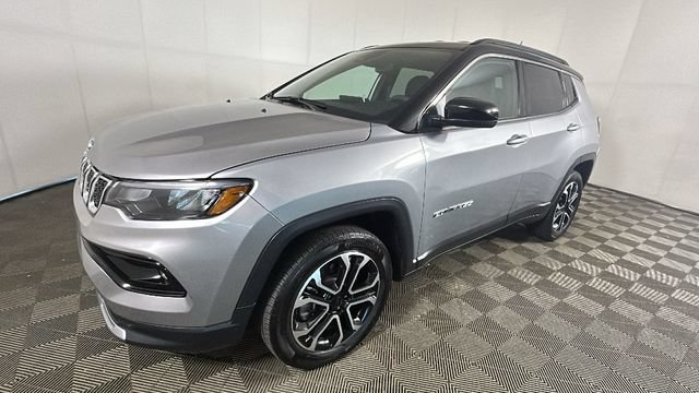 Used 2024 Jeep Compass Limited AWD/4WD image 6