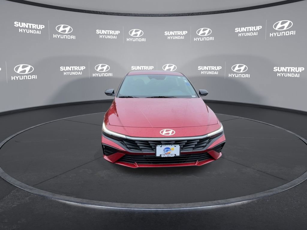 Used 2025 Hyundai Elantra Sport image 6