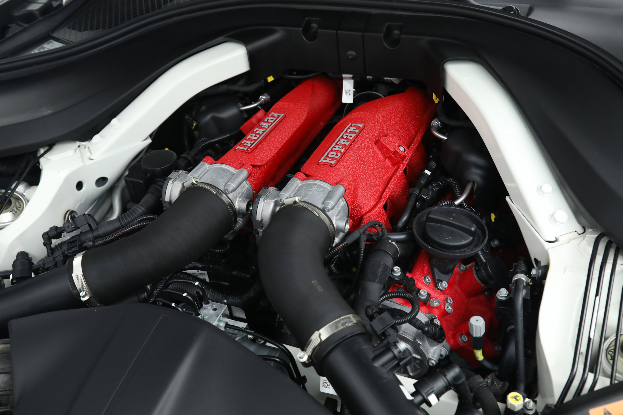 Certified 2022 Ferrari Portofino M RWD image 34